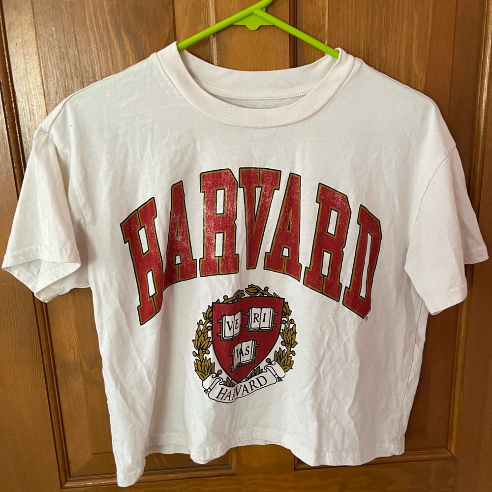 Rustic Harvard Slighty Cropped Tee